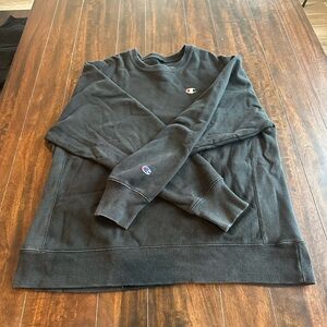 Champion Men's Classic Black Crewneck Sweater